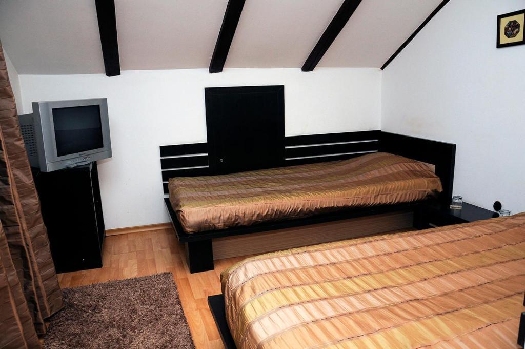 Pension Ambiance Iasi Habitación foto